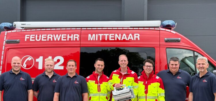 Vereine verbessern Lebensrettung – Absaugpumpe gespendet